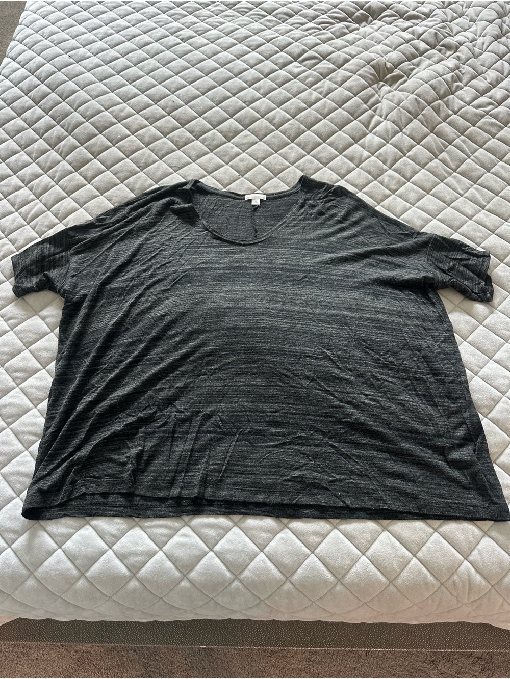 Women's Gap Black Short-Sleeve Crewneck Top